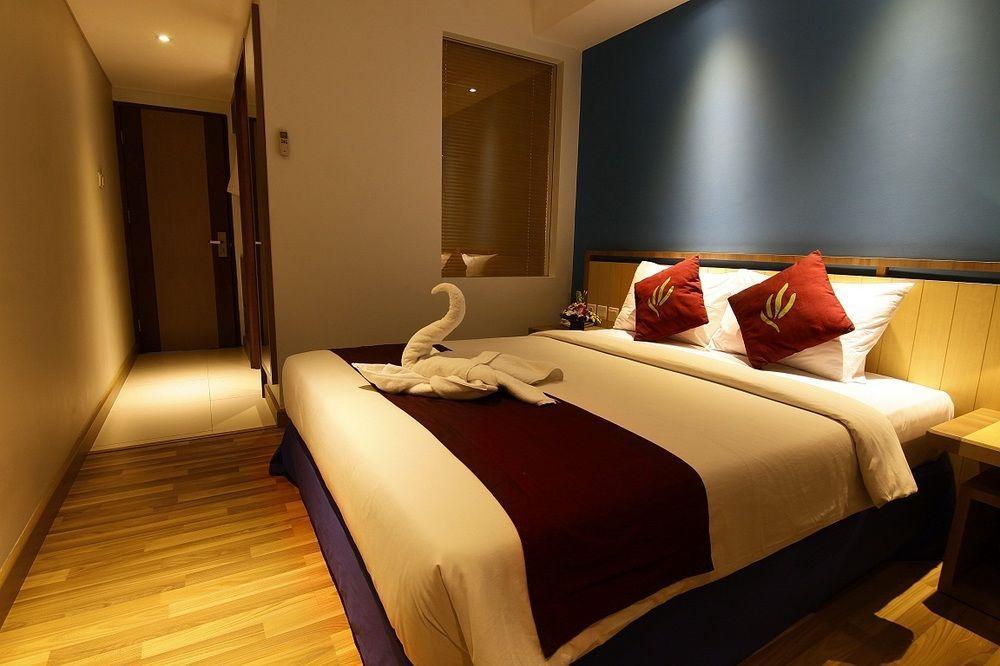 Santosa City Hotel دنباسار المظهر الخارجي الصورة