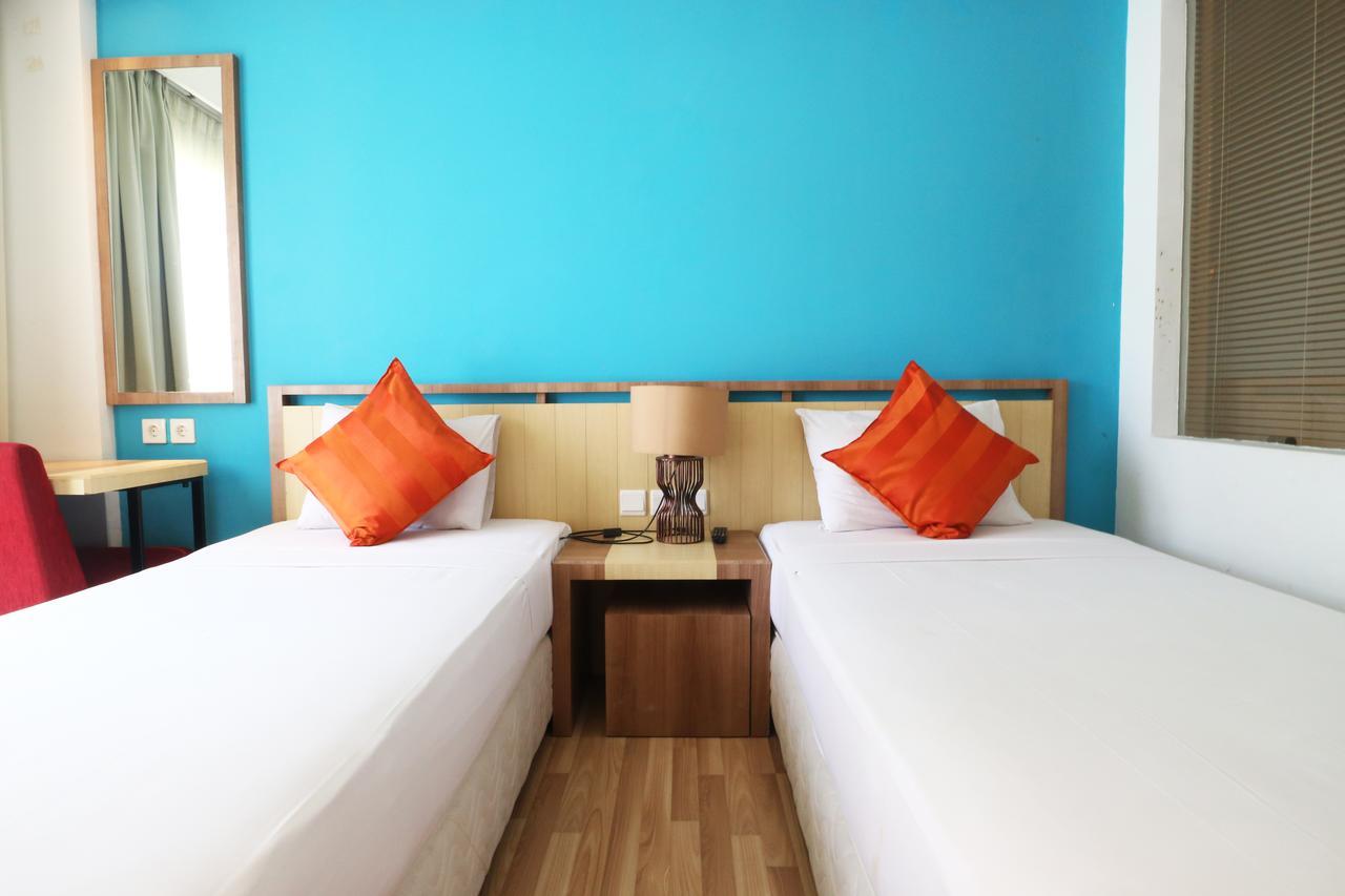Santosa City Hotel دنباسار المظهر الخارجي الصورة