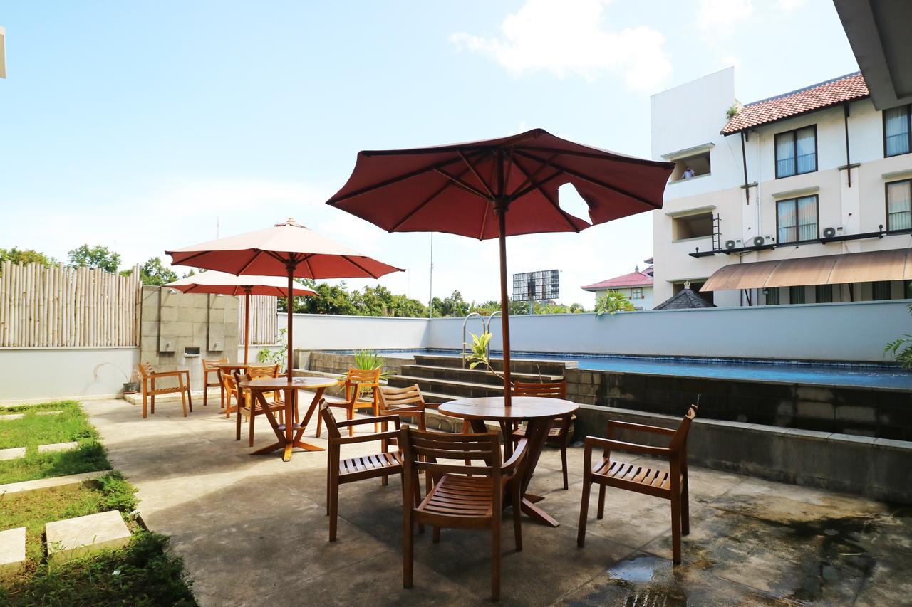 Santosa City Hotel دنباسار المظهر الخارجي الصورة