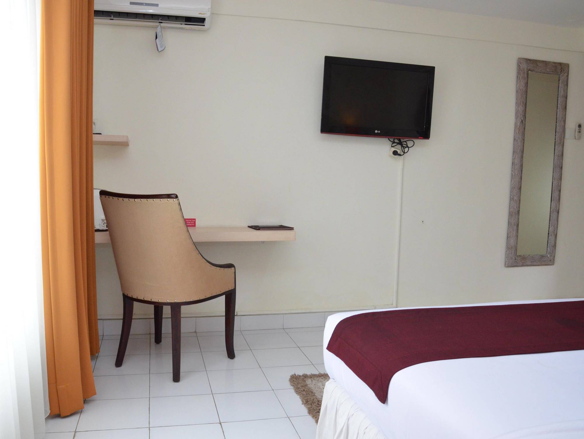 Santosa City Hotel دنباسار المظهر الخارجي الصورة
