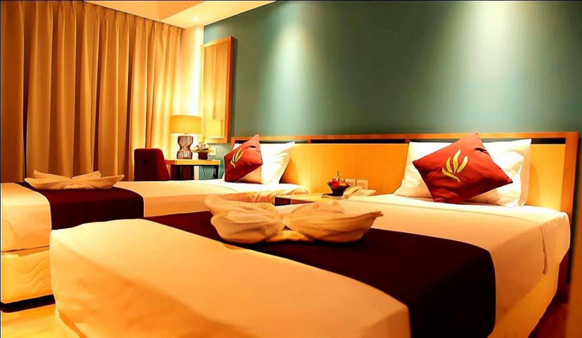Santosa City Hotel دنباسار المظهر الخارجي الصورة