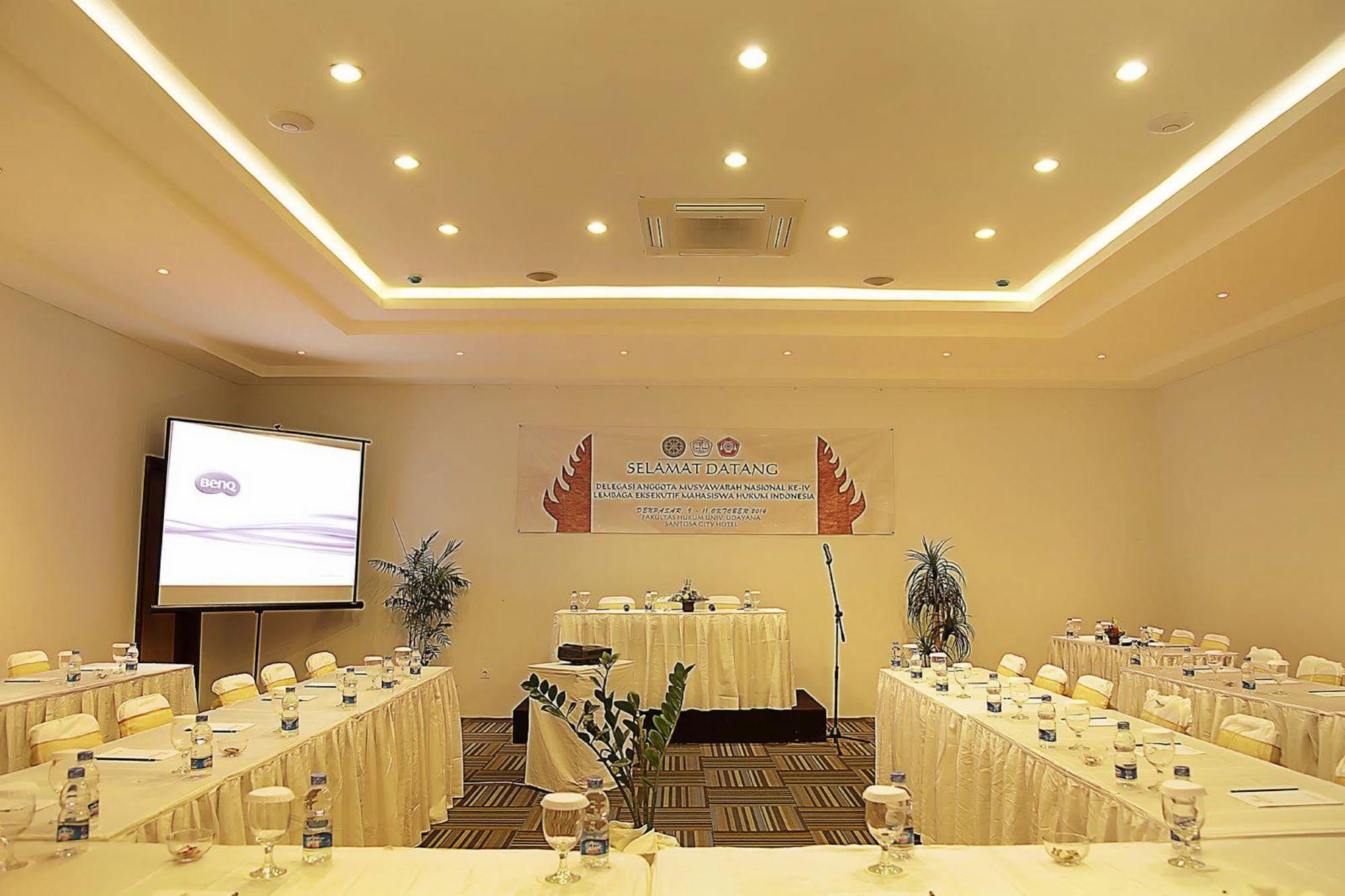 Santosa City Hotel دنباسار المظهر الخارجي الصورة